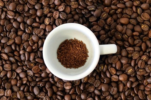 Instant coffee extract