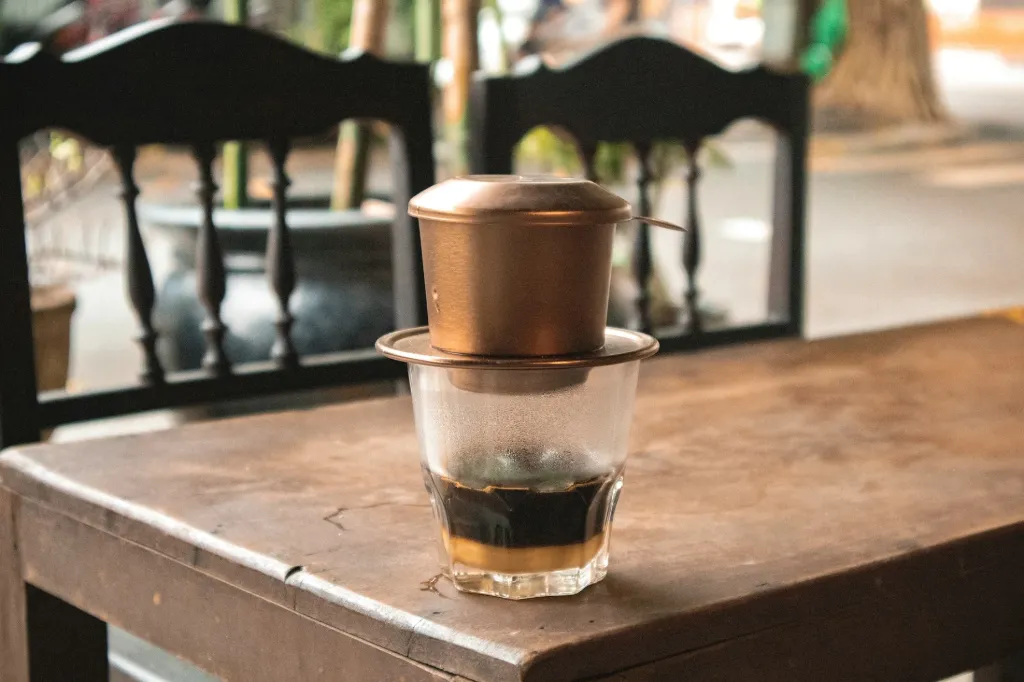 unsplash_h0QaLWVOOxA_vietnam phin coffee filter.webp